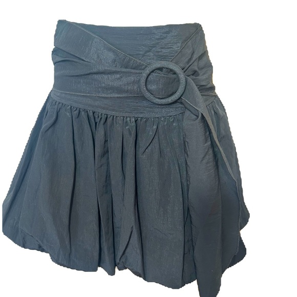 SATIN BLACK BALLOON BUBLÉ SKIRT in size small - Picture 2 of 8